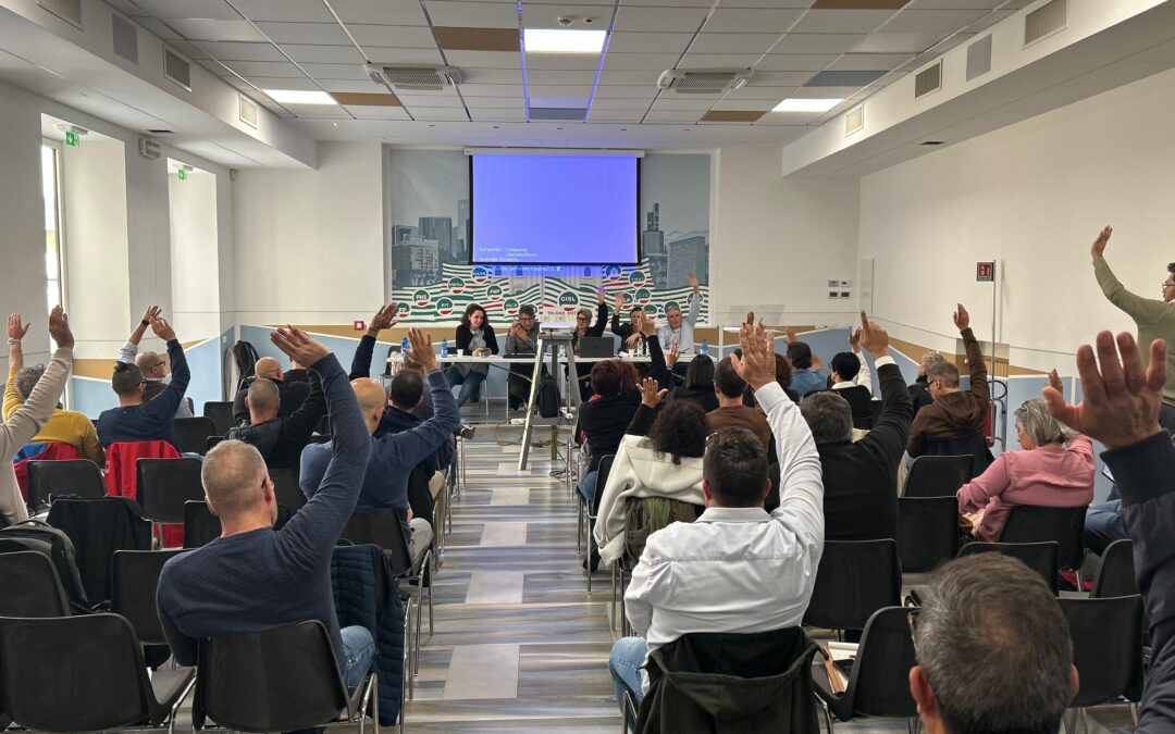 Varato la piattaforma di rinnovo del CCNL Unionchimica Confapi per il triennio 2026-2028, che interessa oltre 55mila lavoratrici e lavoratori dei comparti chimico, plastica, gomma, ceramica, abrasivi e vetro.